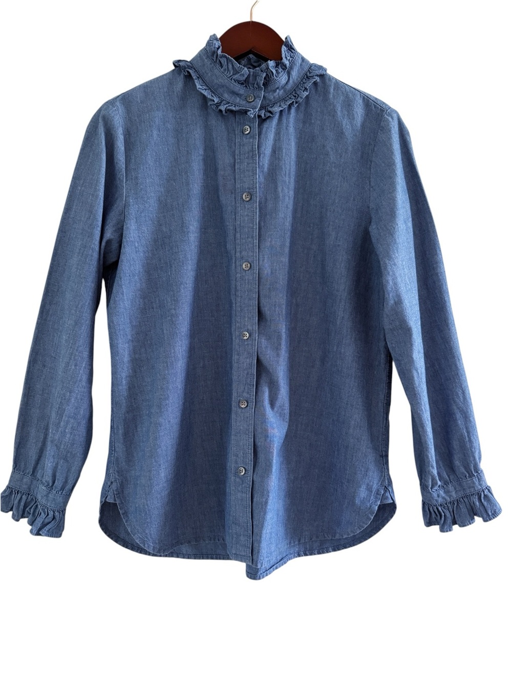 J. CREW Classic Chambray Ruffle Button Front Shirt Size 6 - Picture 2 of 11